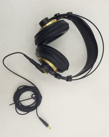 Logo ohne GmbH AKG K240 Studio Kopfhörer 55 Ohm Over-Ear Studiokopfhörer Headphone