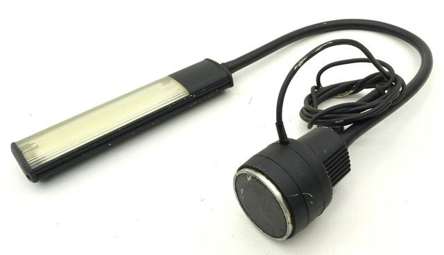 Werkstatt LED Maschinenleuchte mit Magnetfuß Arbeitslampe Industriebeleuchtung