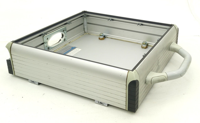 Rittal 45/36208/001 Command Panel Steuergehäuse Gehäuse mit Griff 435x455x115mm