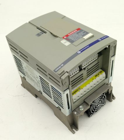 Telemecanique ATV58HU29M2 Altivar 58 Frequenzumrichter Umrichter 1.5 kW 200–240V