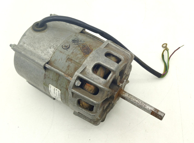 AEG Elektromotor EB95G42/2 125W 2730U/min 220V 50Hz fremdbelüftet Motor