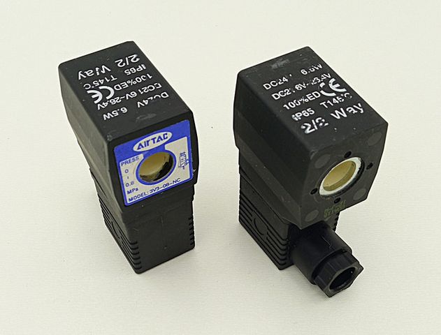 2x AirTAC 3V3-08-NC Magnetventil Valve Pneumatikventil 24V