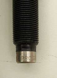 Bild 5 Enidine PRO 25 MF-2B Hydraulikdämpfer Typenschild