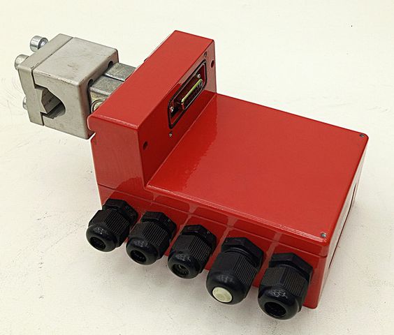 Leuze MA 30 120 + BT 56 Anschlussmodul 18–36 V DC Interfacebox Scanner MA30120