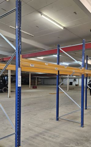 Jungheinrich MPB Palettenregal Grundfeld 2,87 Meter Höhe 3 Meter 2 Ebenen 