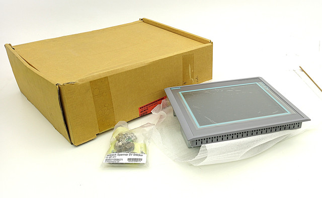 Siemens 6AV6644-0AA01-2AX0 MP 377 12 Zoll Touch Multi-Panel