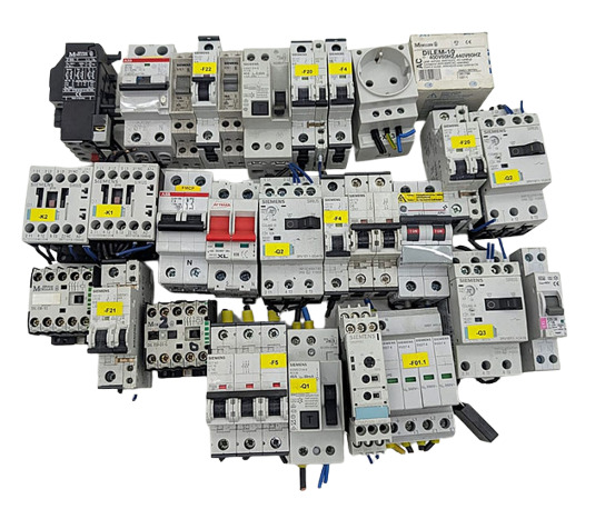 29x Posten Schutzschalter Moeller Eaton Siemens ABB