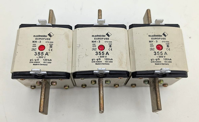 3× Schneider 373335 Eurosicherung NH-3 Sicherungseinsatz 500V 355A