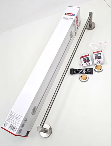 tesa NOOBLESSE Handtuchstange 40485 Edelstahl 630 mm Wandmontage ohne bohren