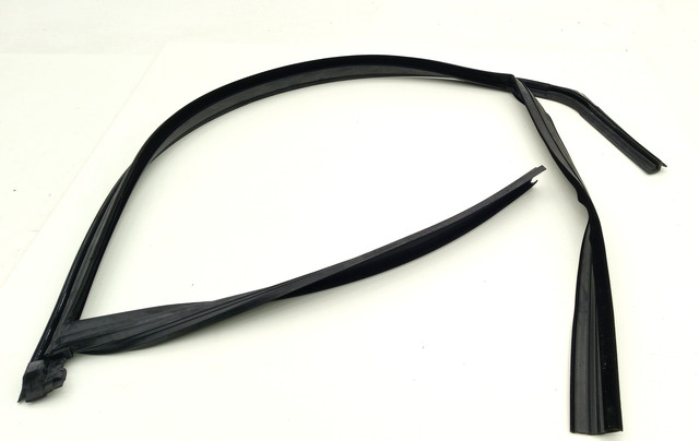 Ford 1677494 8V41-S21511-AD Fensterführung Fensterdichtung 