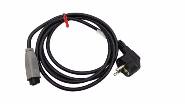 2m Polytec 32653 IVS0320-C03 Netzkabel mit Buchse
