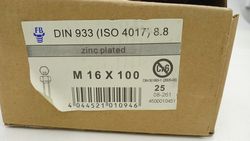 Bild 2 Robuste verzinkte Schraube mit Mutter M16 × 100