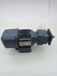 52200_8.jpg 52200_8.jpg