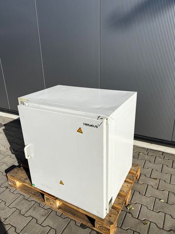 Heraeus UT 6200 Trockenschrank Wärmeschrank Ofen 300ºC