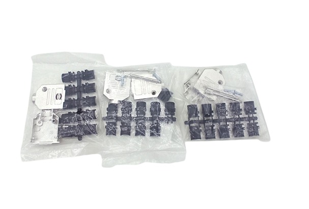 3x Harting Metall-D-Sub-Endgehäuse in Schwarz