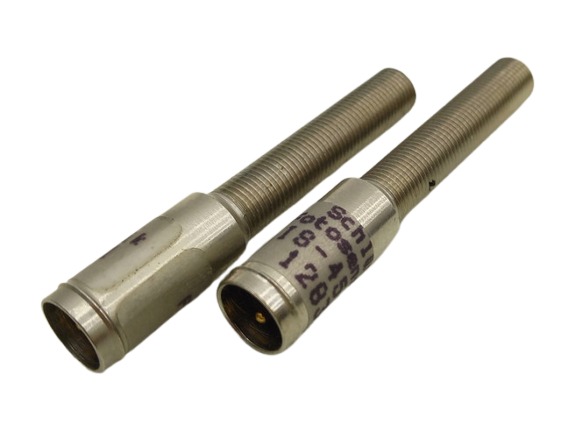 2x Schlüter Fotosensorik IS-45-12 Induktiver Sensor