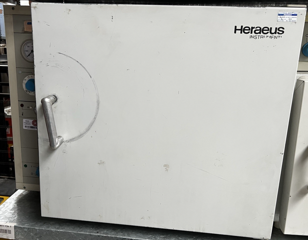 Heraeus UT 6060 Trockenschrank Wärmeschrank Laborschrank 250°C