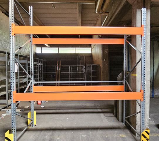 AR Racking Palettenregal 2,70 M Grundfeld Schwerlastregal Höhe 3000 mm 3 Ebenen