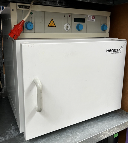 Heraeus T6030 Brutschrank Inkubator Labor Wärmeschrank 300°C