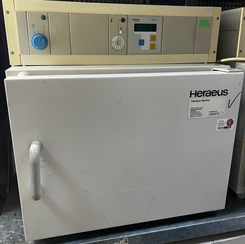 Heraeus T6030 Temperaturregler 30L 300°C Steuergerät