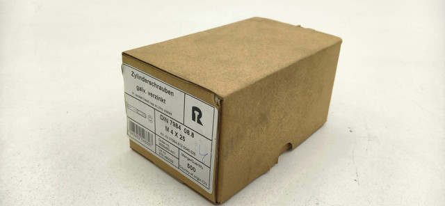 500x Reyher 7984.0810.00040.025 Zylinderschraube