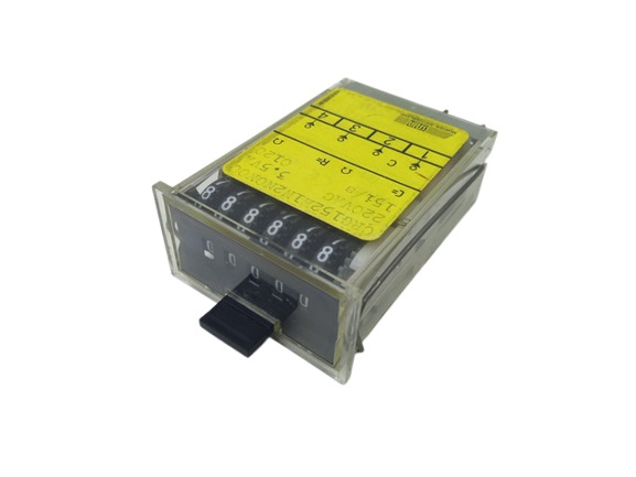 Saia CRG 152 E1 N20 N00 elektronischer Impulszähler 220V