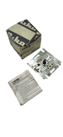 Niko 09-018-01 Drehzahlregler für Lüfter, max. 200 VA