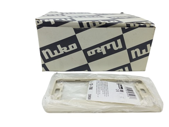 23x Niko 12-768 G Pr20 Dubbel Afdekplaat Horizontaal Creme