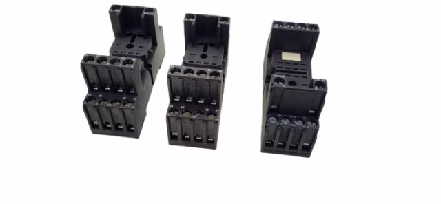 5x Finder 94.84.10 LR 26716 Relaissockel 10–12A