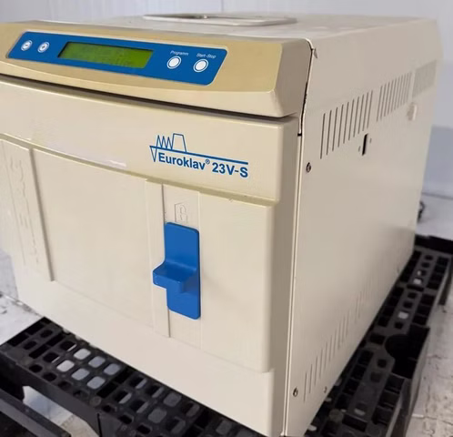 Melag Euroklav 23V-S Autoklav 1038 Chargen Sterilisator 22,6 l
