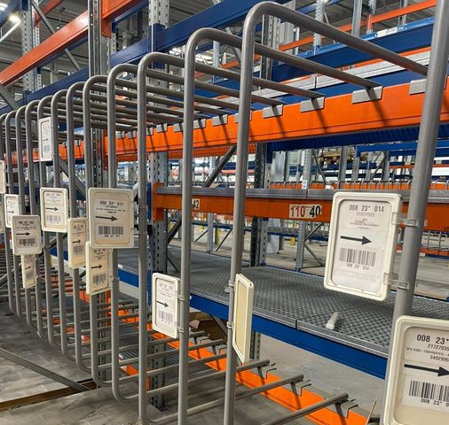 Vertikaler Bogentrenner Palettenregal Trennbügel 1000 x 700 mm Langgutbügel 