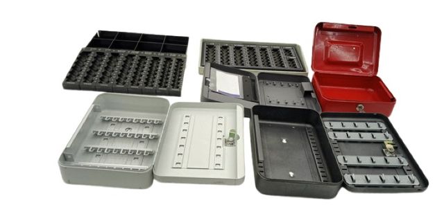 4x Schlüsselkästen Und 2x Münzablagen