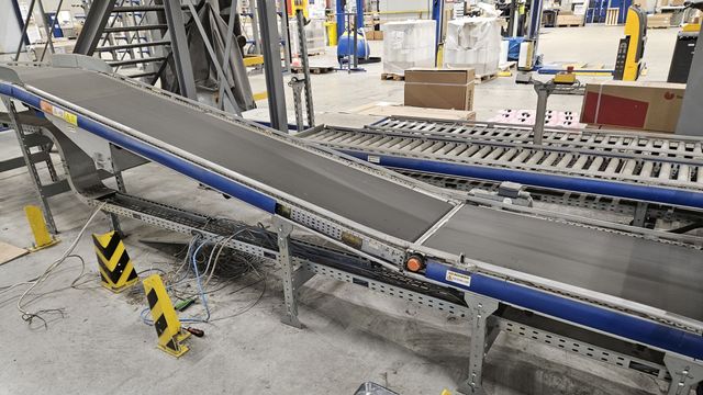 SSI Schäfer Steigförderband 2-teilig Gurtförderer 5900 x 600 mm Förderband