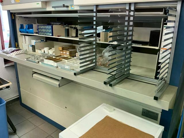 Hänel Rotomat 400 Umlaufregal Paternoster Vertikales Karusselllagersystem