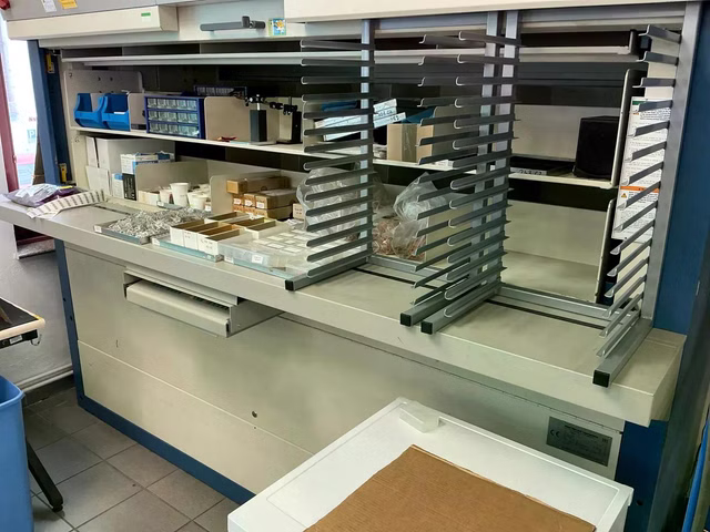 Hänel Rotomat 400 Umlaufregal Paternoster Vertikales Karusselllagersystem