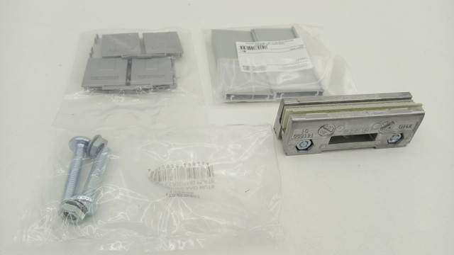 Geze 142365 30mm Set Glasklemmplatte Silber EV1