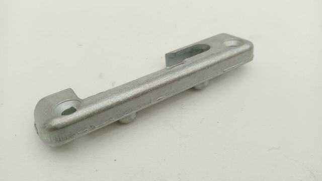 15x Roto 259593 SH Drehkipp Schließstück Silberfarbig