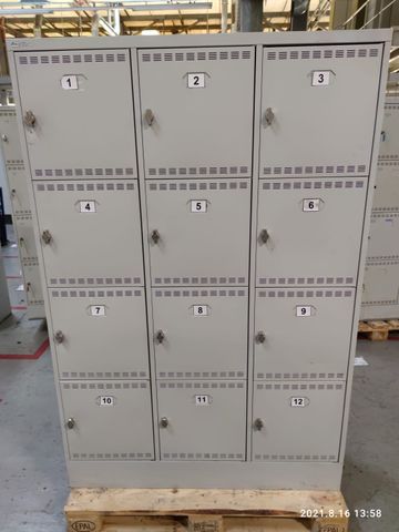 Lista Schließfachschrank Spind Taschenspind Spinde Wertfach Wertschließfach 3x4