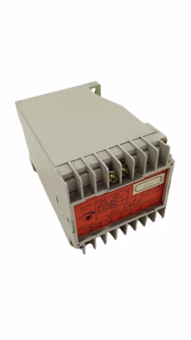 EWM ÜI-3/M A10 Messverstärker Signalwandler 220V