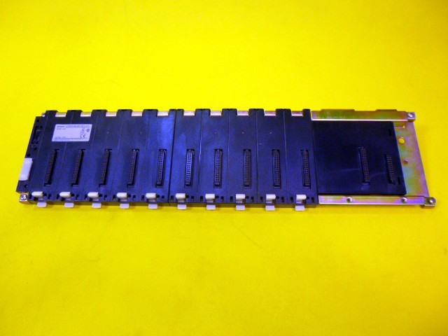 Omron C200HW-BC101-V1 CPU Base Unit C 200 HW BC 101 V1 C200HWBC101V1