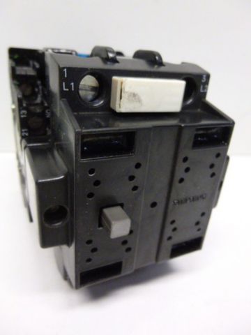 Siemens 3TC44 17-0B Schütz Kontaktor