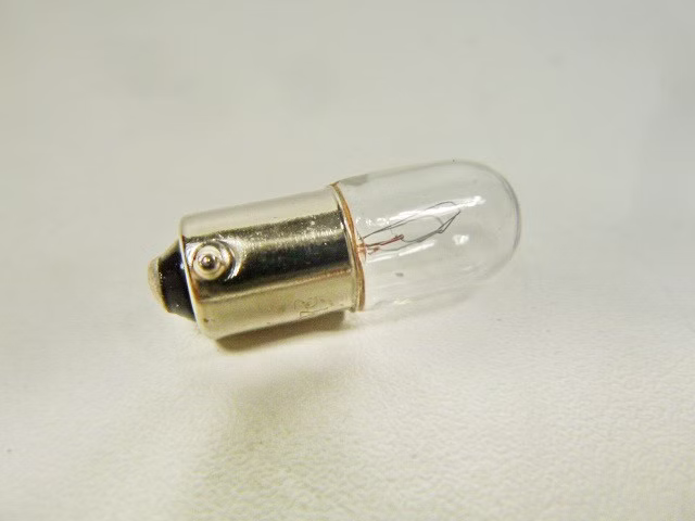 90x Stück Mini Birne Leuchtmittel BA9S 13X9 T10X28 4W 24V 165mA