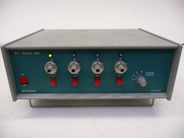Metrohm 671 Switch Box Unit Elektrodenanschlüsse 4 Stück
