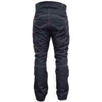 Rückansicht der Hose – Fahren Sie stilvoll und sicher mit den hochwertigen Cordura-Textilhosen von German Wear. Genießen Sie unvergleichlichen Komfort dank klassischem wind- und wasserdichtem Polyestergewebe sowie verstellbaren Knieschützern. Ideal für jed