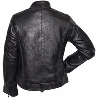 Ultimate premium classic black leather outfit. Add a touch of grace to your look with a lamb Nappa leather blazer. Designed for everyday wear, it features a classic button closure and practical pockets. Order now for fast and free delivery!