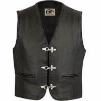 Definieren Sie Ihren Biker-Style mit der GW687 Herren-Lederjacke in Schwarz. Aus hochwertigem Kalbsleder gefertigt, symbolisiert sie Selbstbewusstsein und Klasse. Mit praktischen Reißverschlusstaschen und sicherem Verschluss