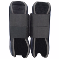 Rückansicht des German Wear Pferdebeinschutzes in Dunkelblau mit ergonomischer Form für optimalen Schutz des Röhrbeins leichtes und bequemes Design für Bewegungsfreiheit jetzt Reitausrüstung kaufen