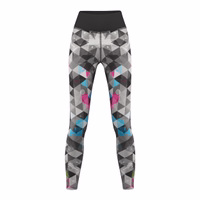 Vorderansicht der Damen Neo Grunge Sport Yoga Leggings von German Wear mit hoher Dehnbarkeit atmungsaktivem Stoff und perfekter Passform für Training Yoga oder Freizeit jetzt Leggings kaufen