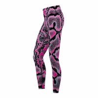 Seitenansicht der Damen Snake Skin Print Sport Leggings aus strapazierfähigem elastischem Stoff bietet Flexibilität Komfort und Leistung perfekt für Fitness Tanz oder Alltagstraining jetzt kaufen