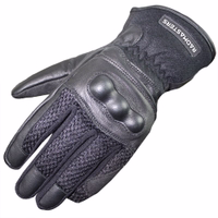 Front view of Enhanced Grip With the palm made entirely of leather, these gloves offer an excellent grip on motorcycle handlebars. The flexible design ensures easy handling, making them perfect for long rides